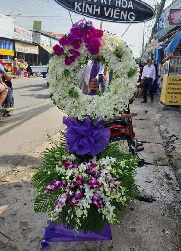 Kệ Hoa Viếng-131